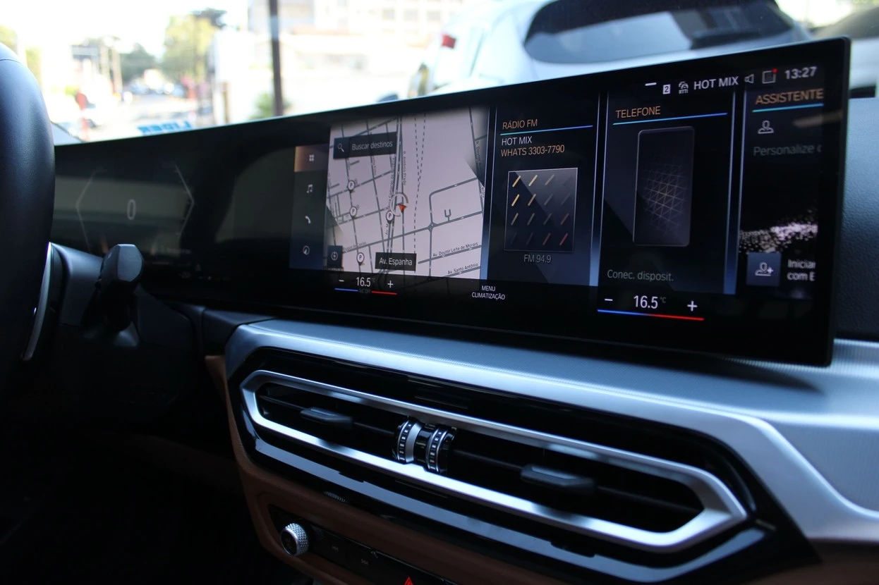 BMW 320I