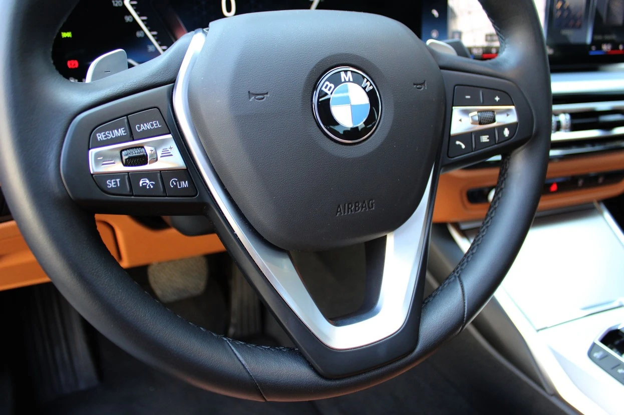 BMW 320I