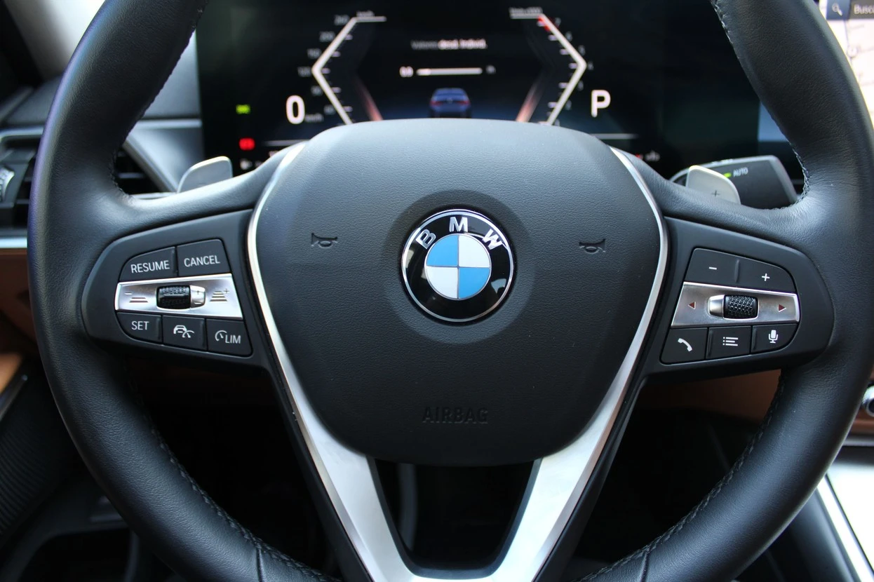 BMW 320I