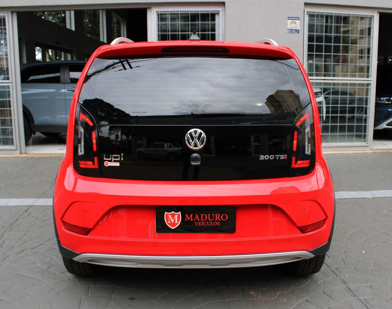 VOLKSWAGEN UP