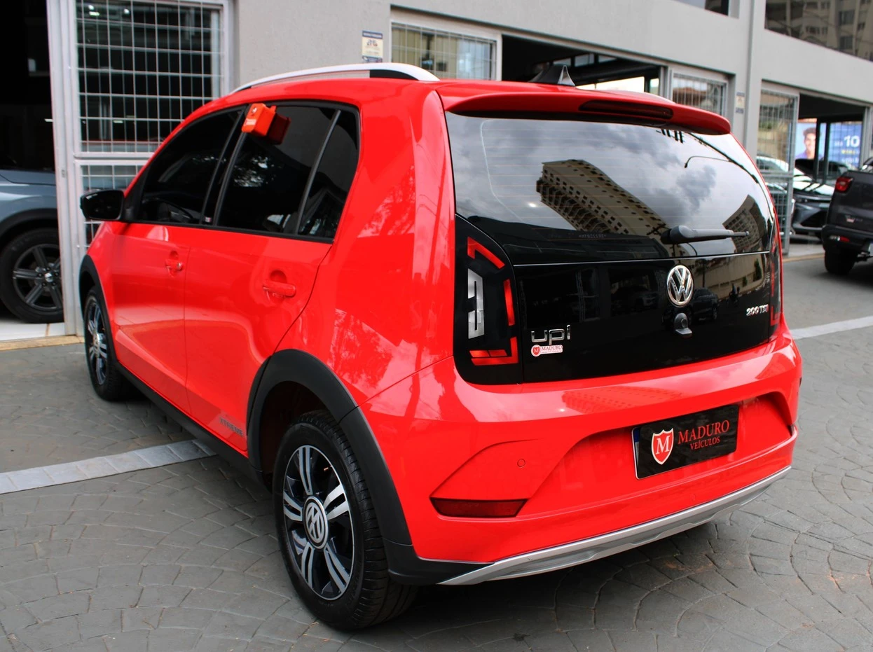 VOLKSWAGEN UP