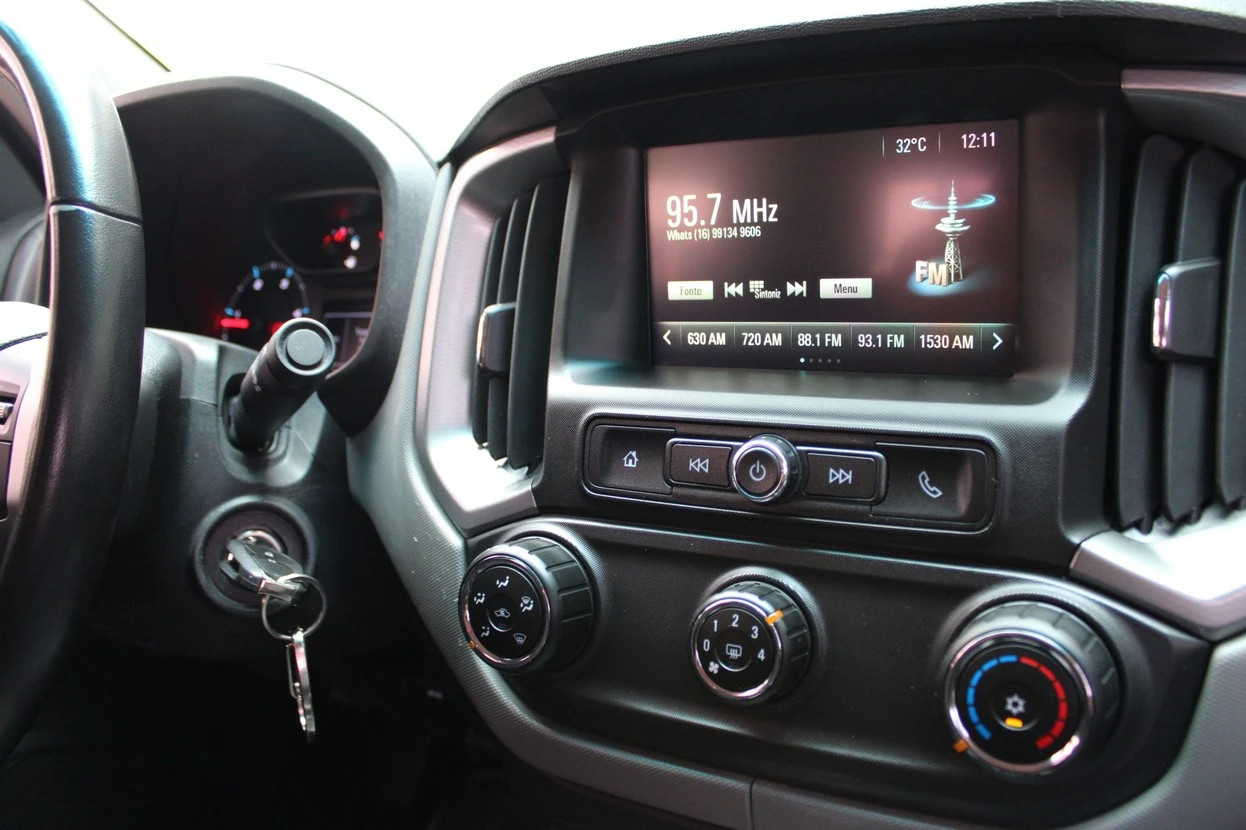 CHEVROLET S10