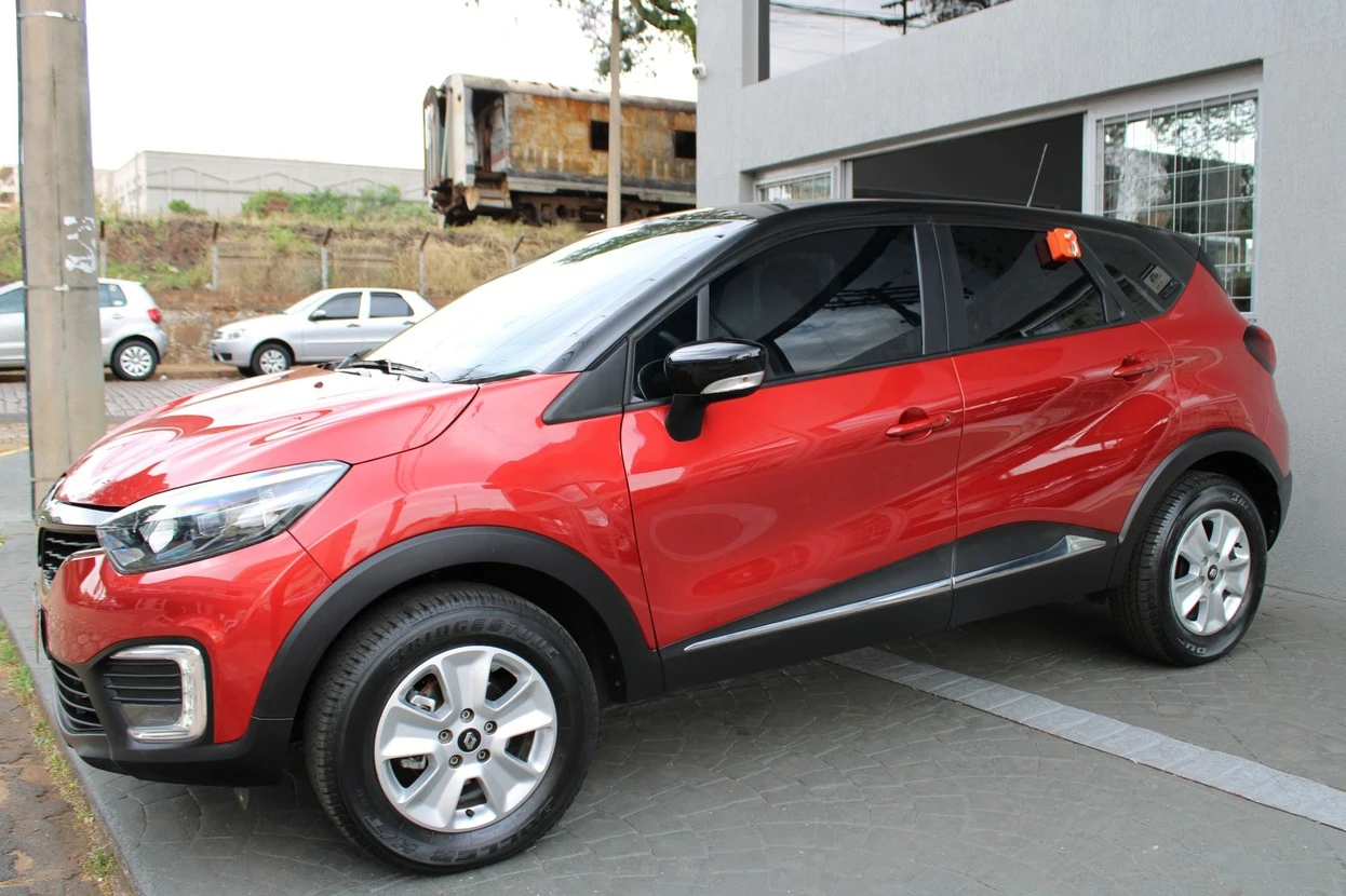 RENAULT CAPTUR