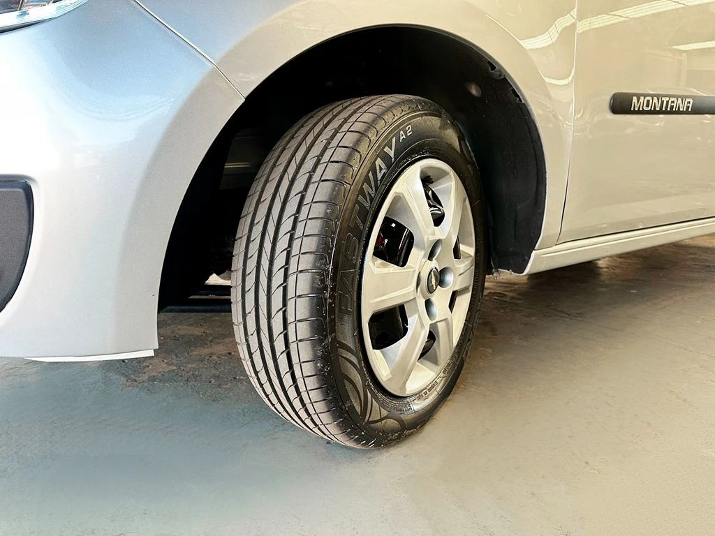CHEVROLET MONTANA