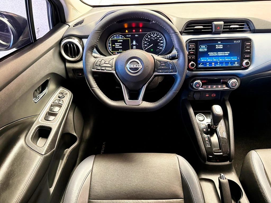 NISSAN VERSA