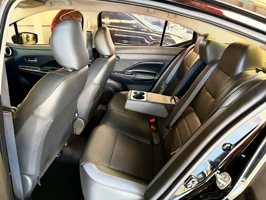 NISSAN VERSA