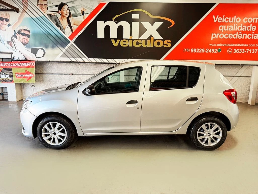 RENAULT SANDERO