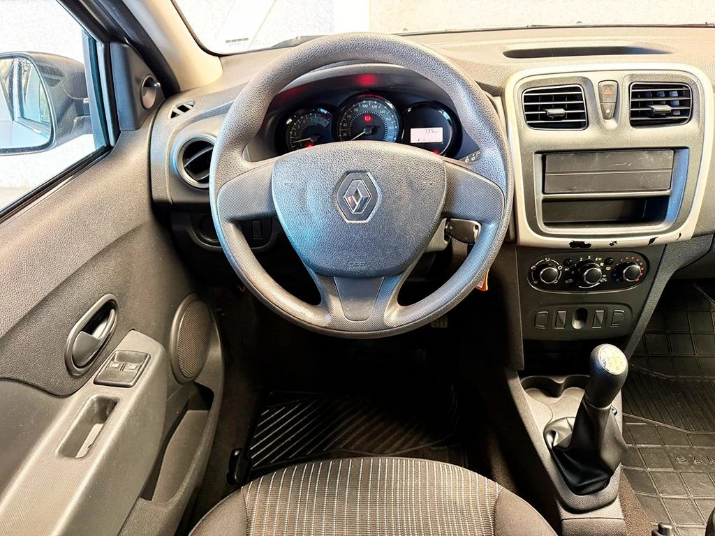 RENAULT SANDERO