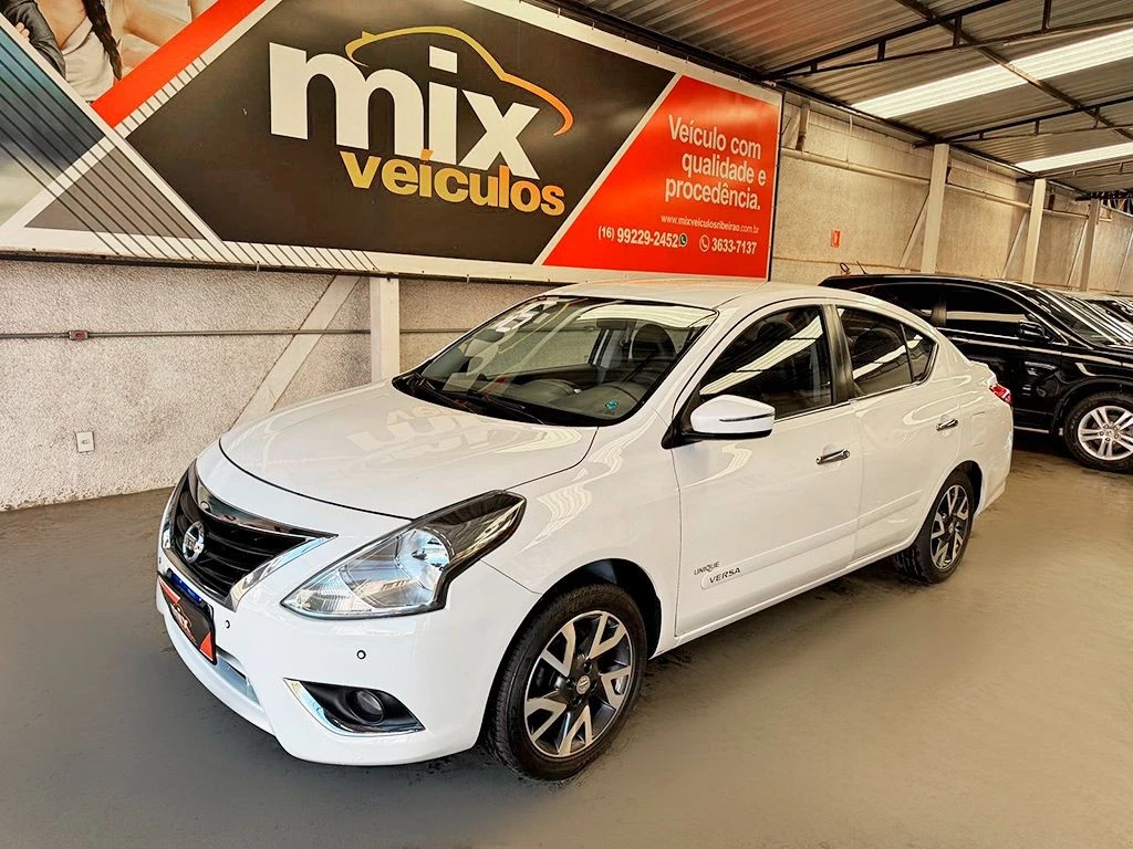 NISSAN VERSA