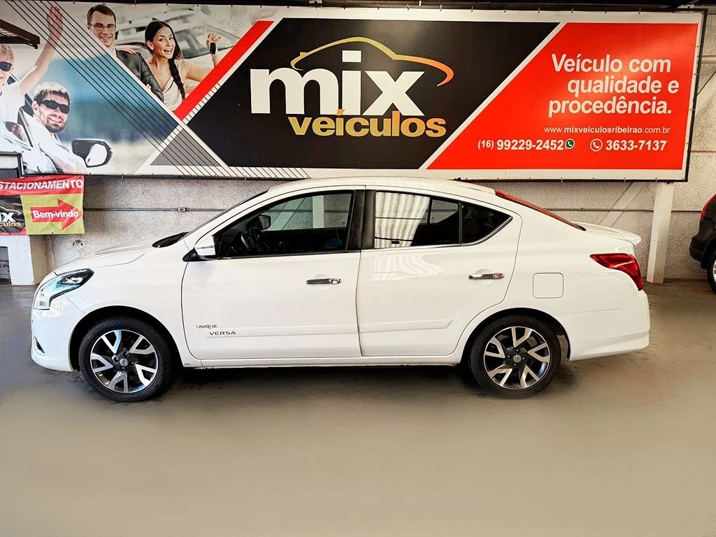 NISSAN VERSA