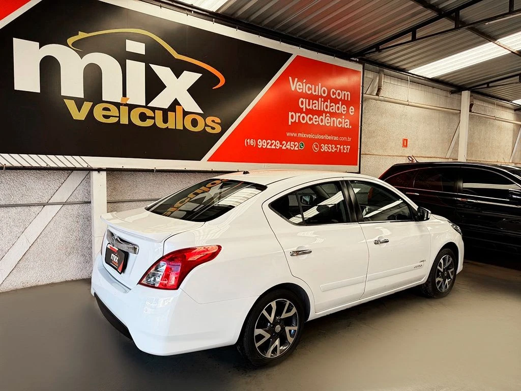 NISSAN VERSA