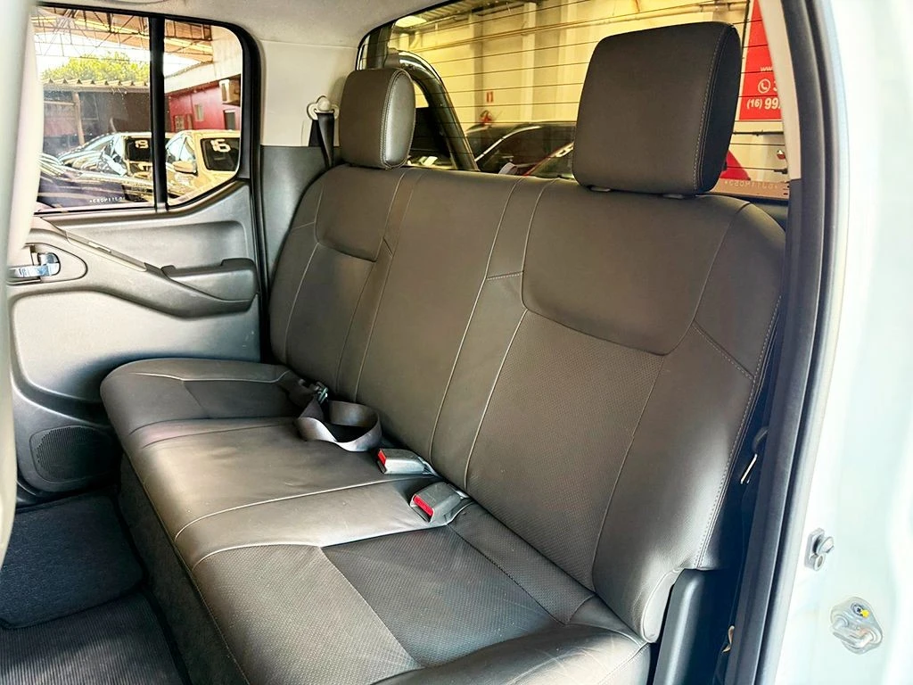 NISSAN FRONTIER