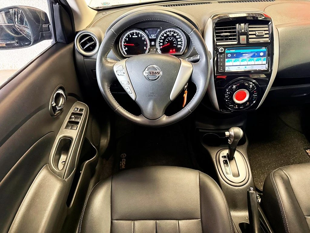 NISSAN VERSA