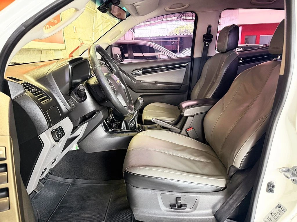 CHEVROLET S10