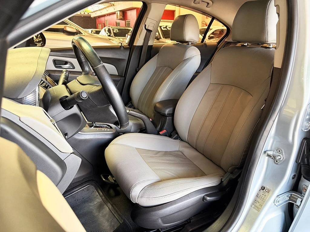 CHEVROLET CRUZE