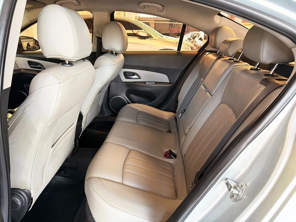 CHEVROLET CRUZE
