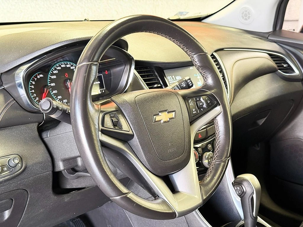 CHEVROLET TRACKER