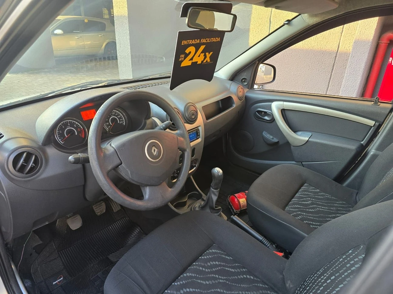 RENAULT LOGAN