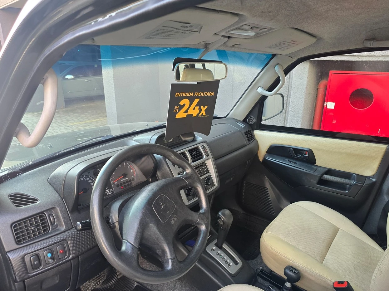 MITSUBISHI PAJERO TR4