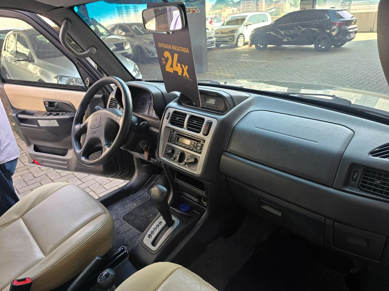 MITSUBISHI PAJERO TR4