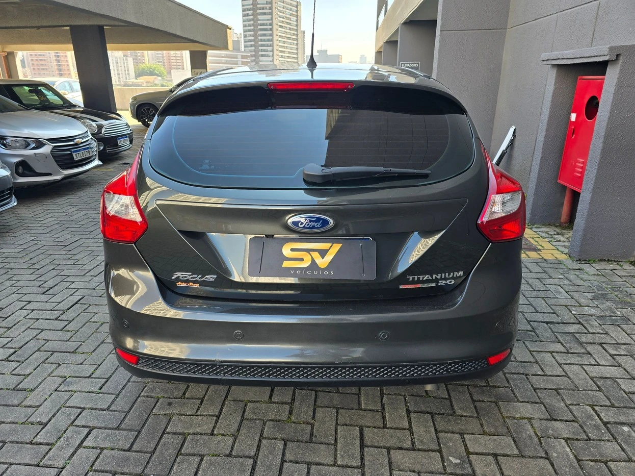 FORD FOCUS