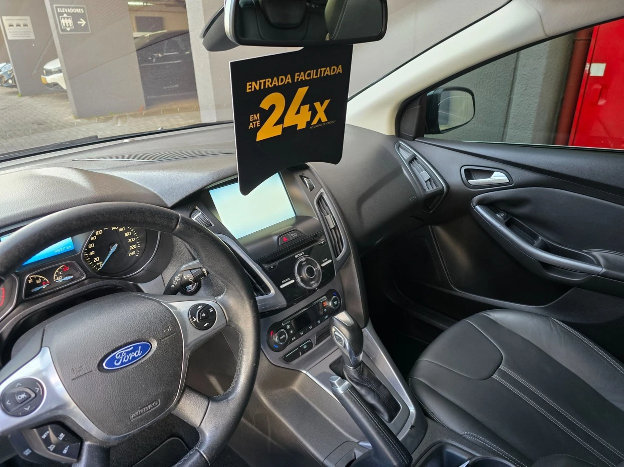 FORD FOCUS