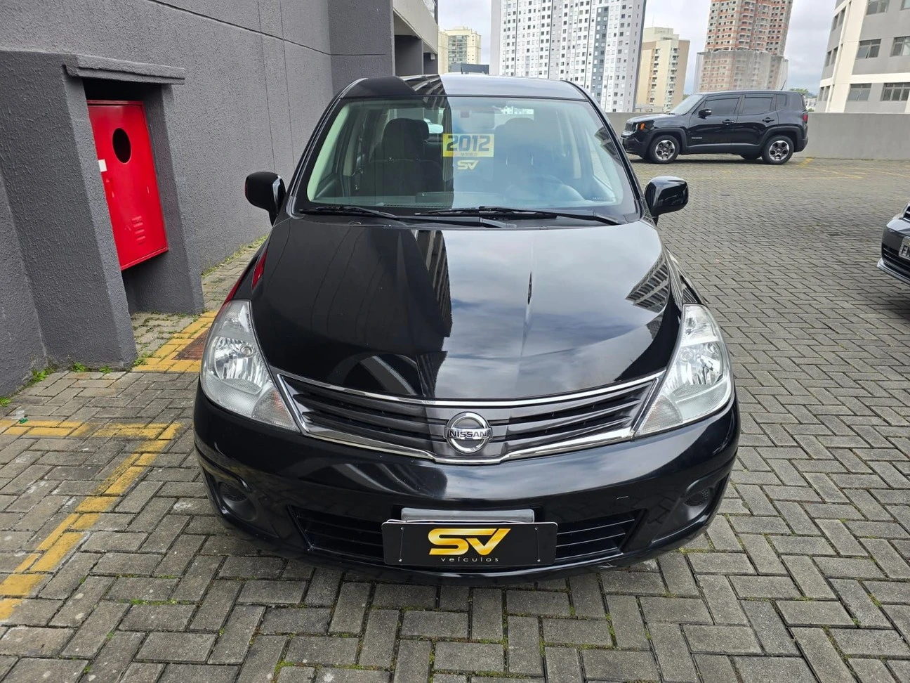 NISSAN TIIDA