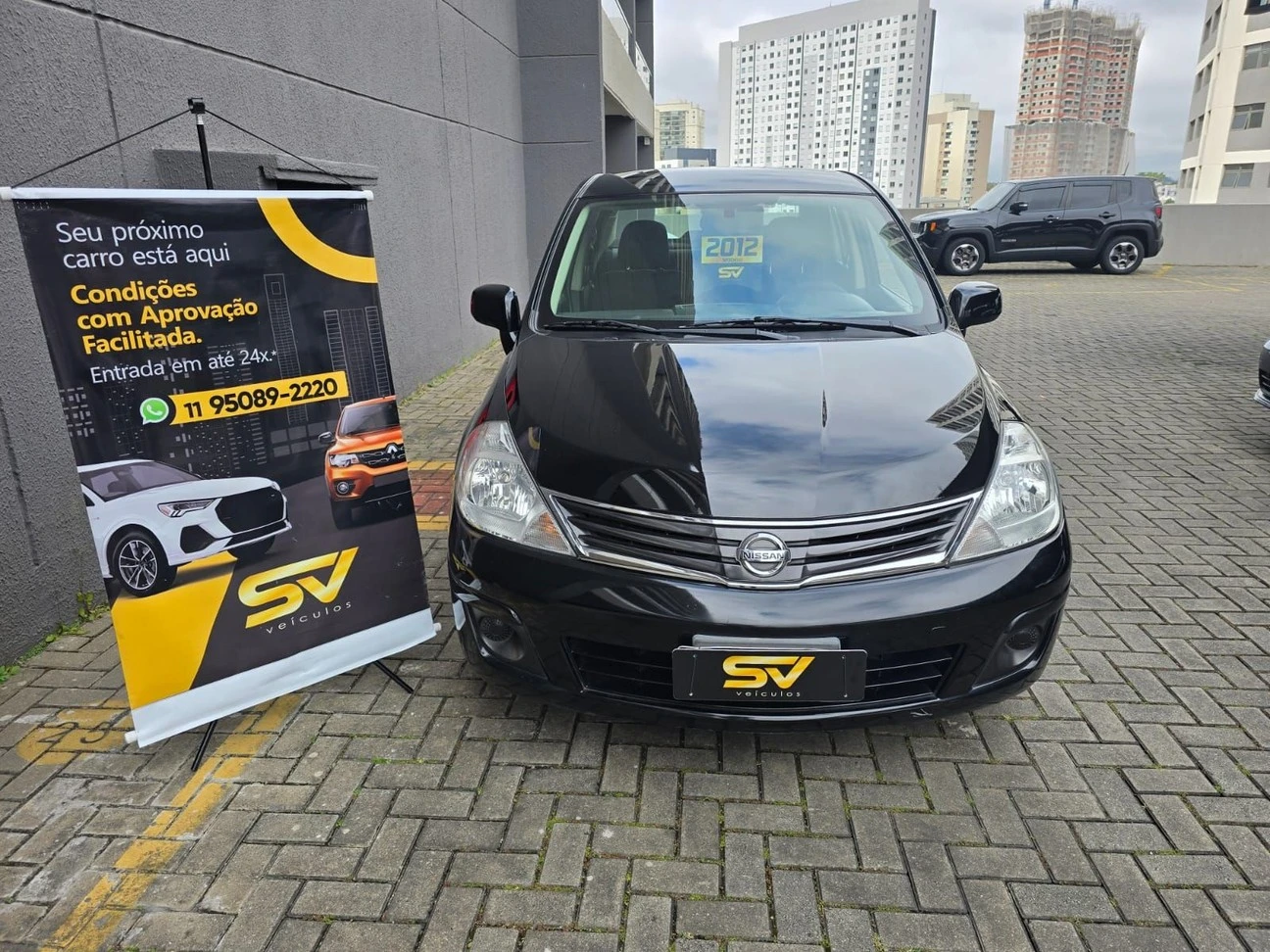NISSAN TIIDA
