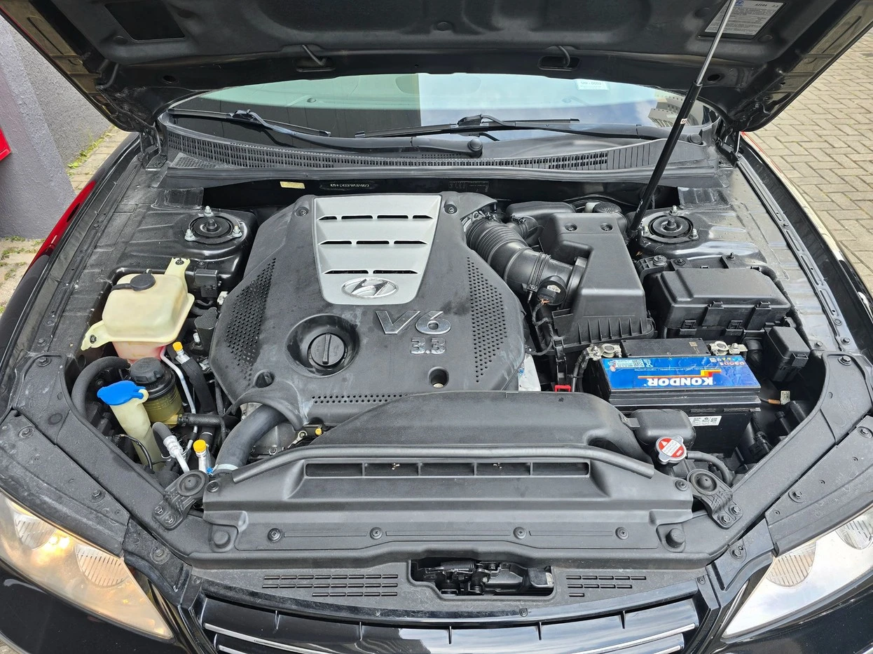 HYUNDAI AZERA
