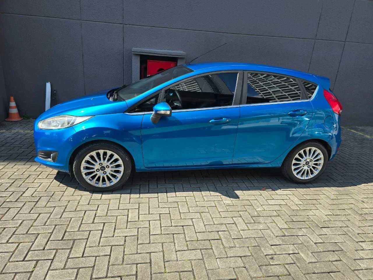 FORD FIESTA