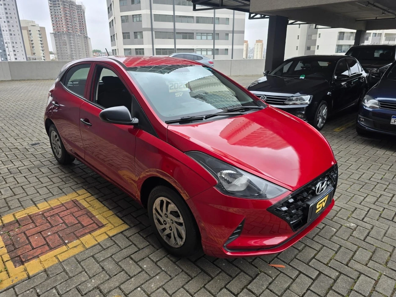 HYUNDAI HB20