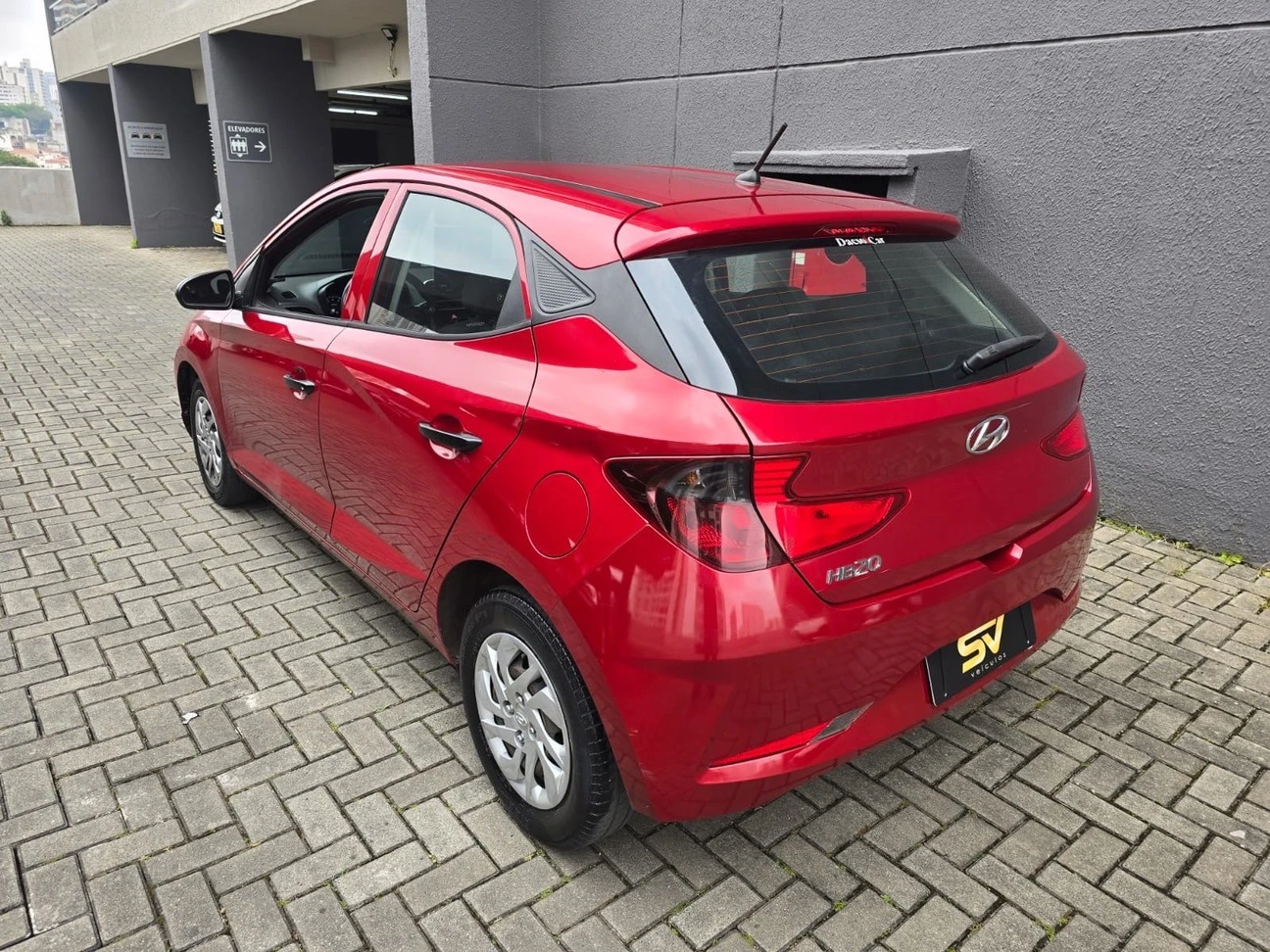 HYUNDAI HB20