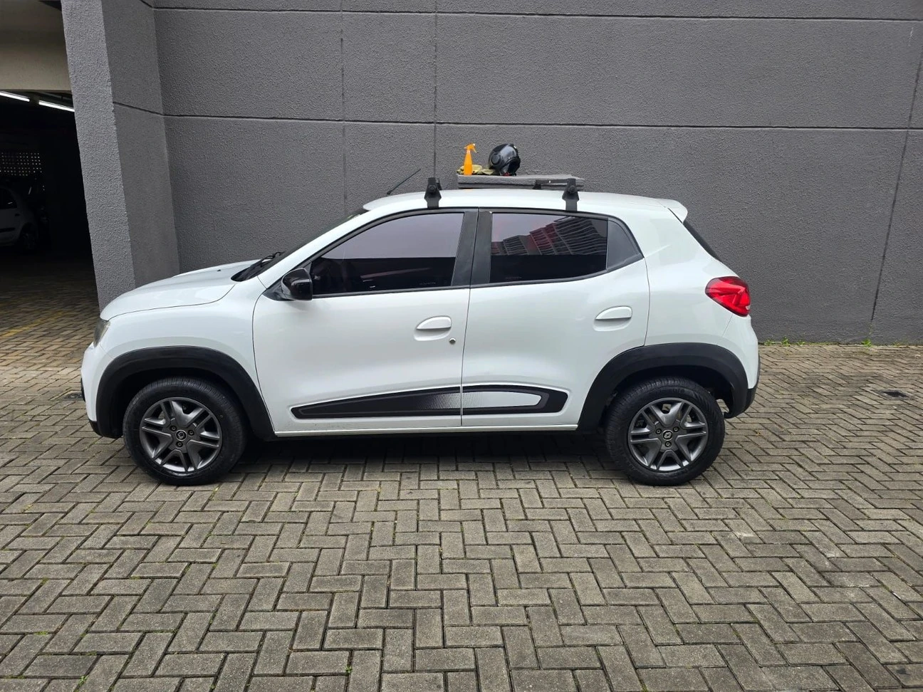 RENAULT KWID