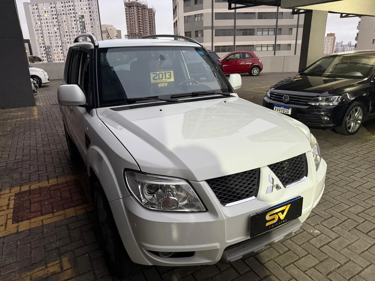 MITSUBISHI PAJERO TR4