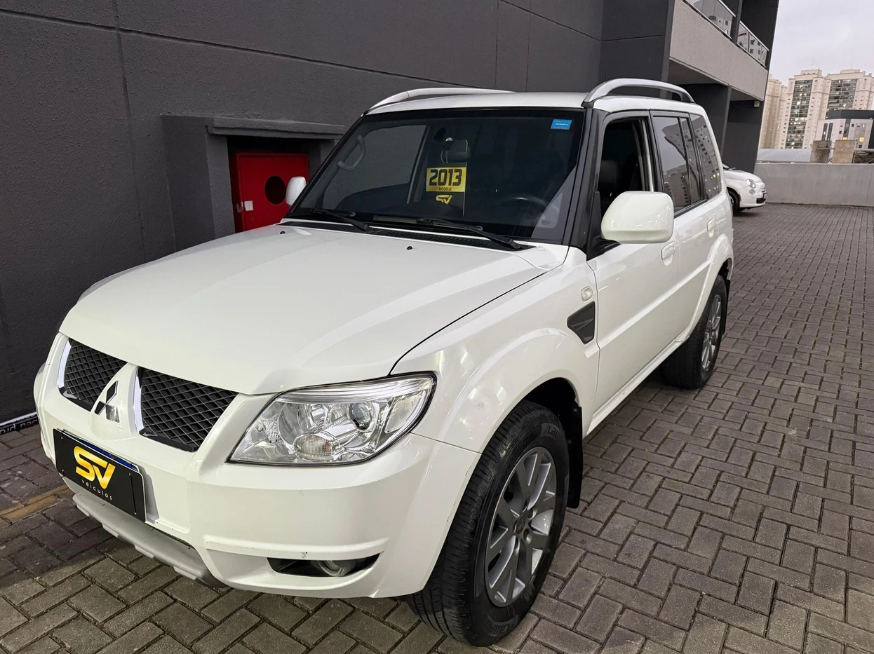 MITSUBISHI PAJERO TR4