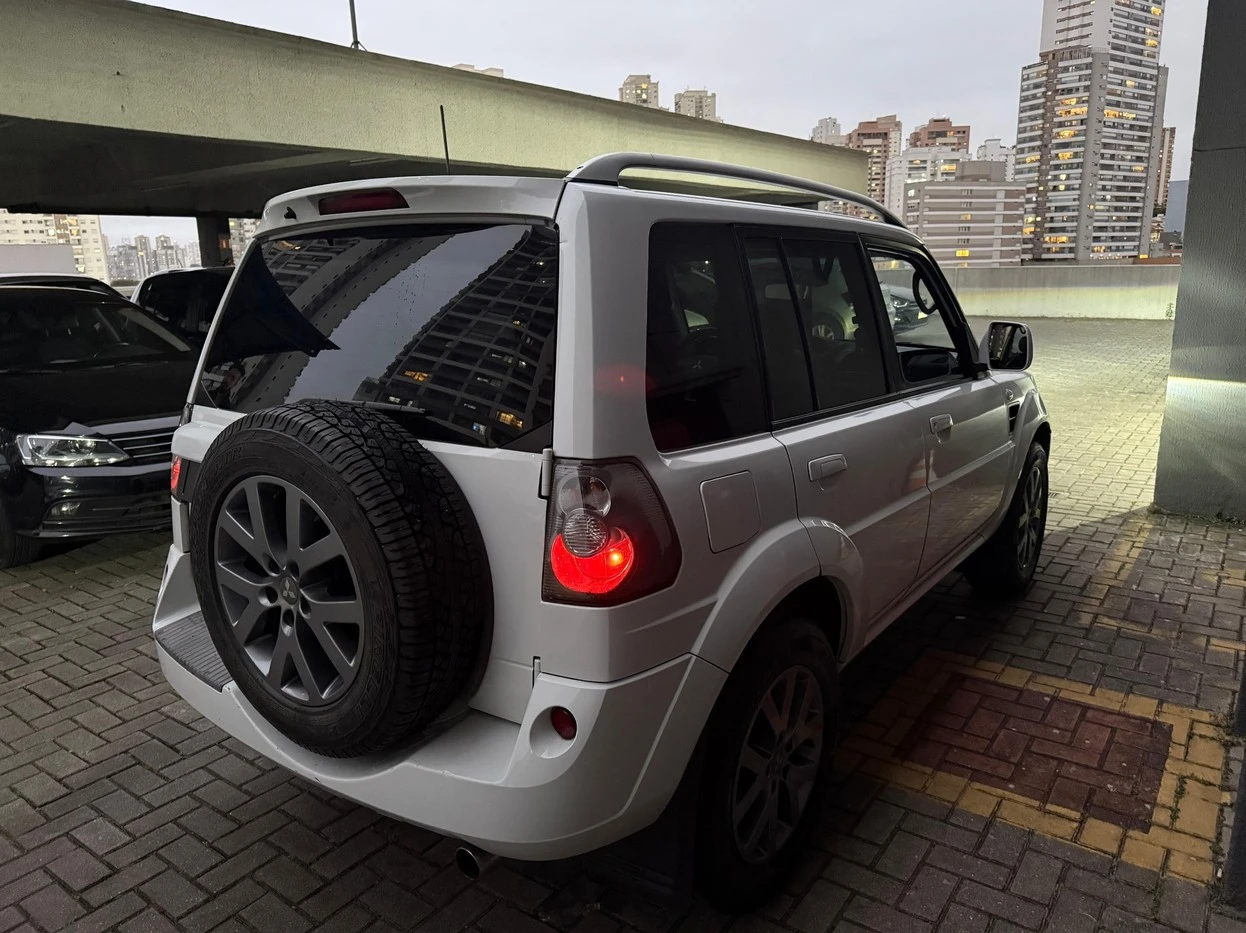 MITSUBISHI PAJERO TR4