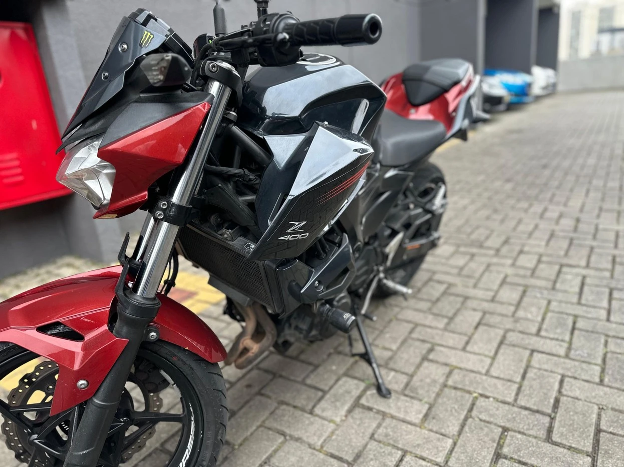 KAWASAKI Z400