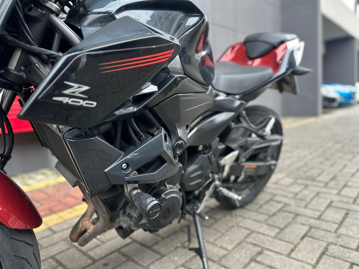 KAWASAKI Z400