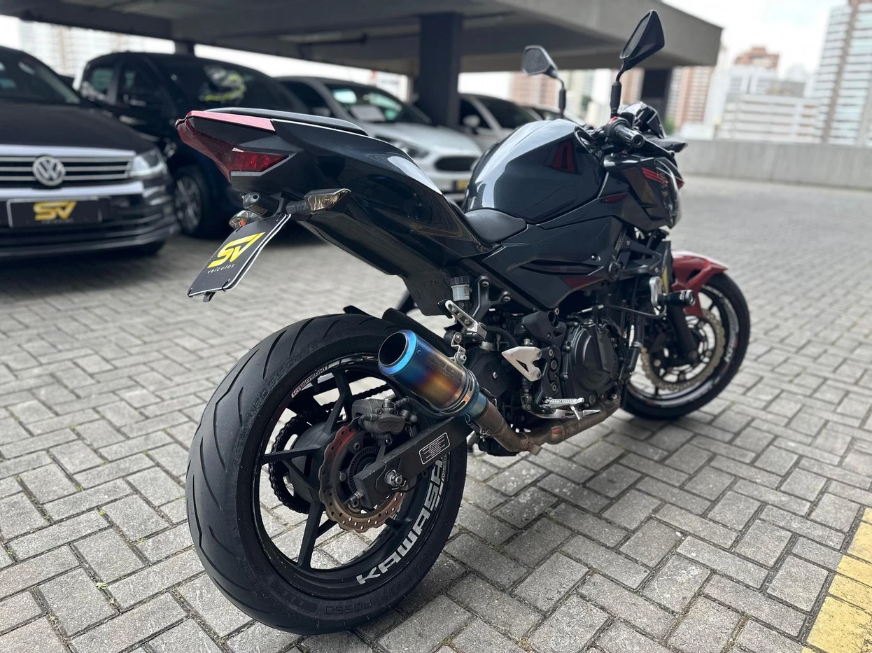 KAWASAKI Z400