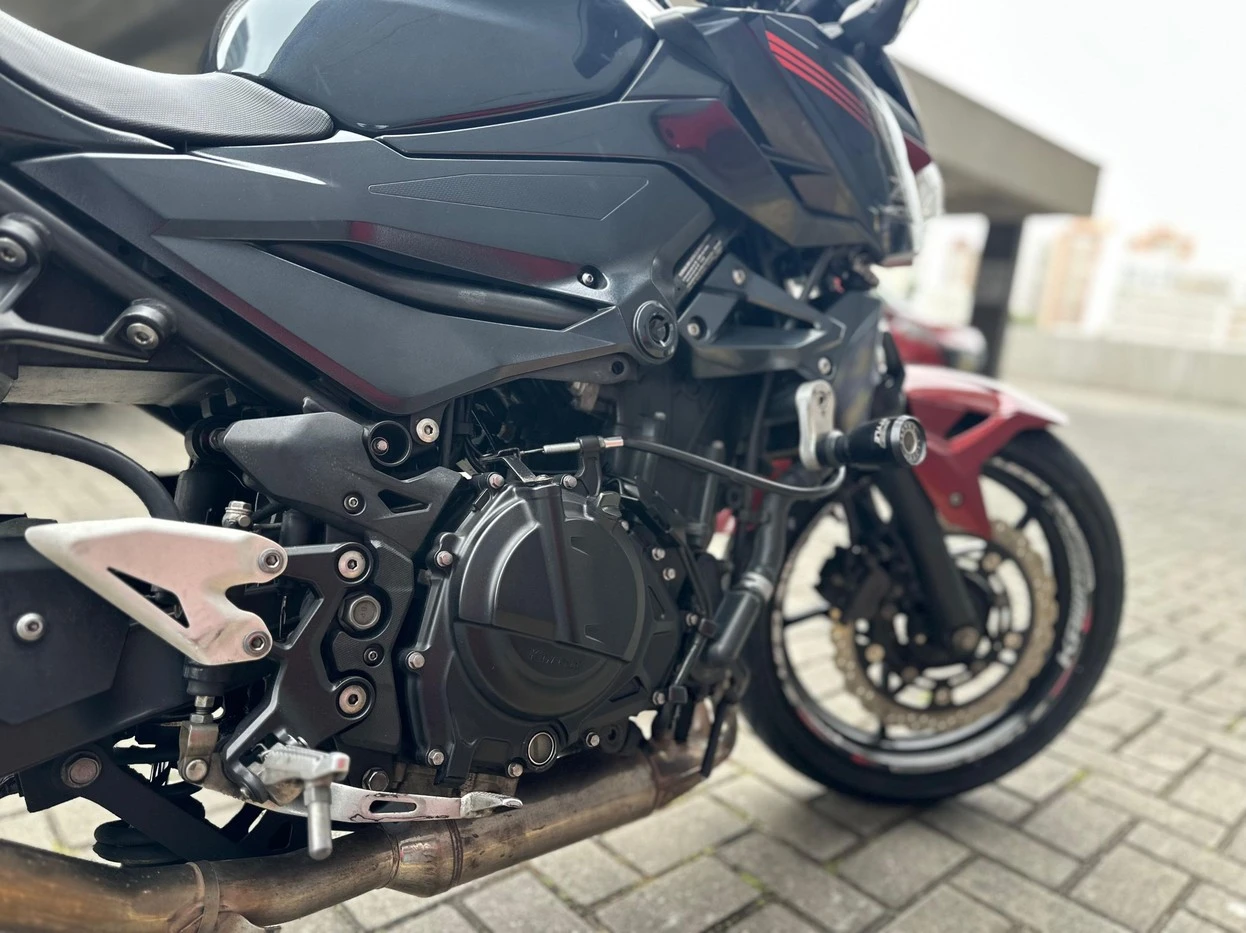 KAWASAKI Z400