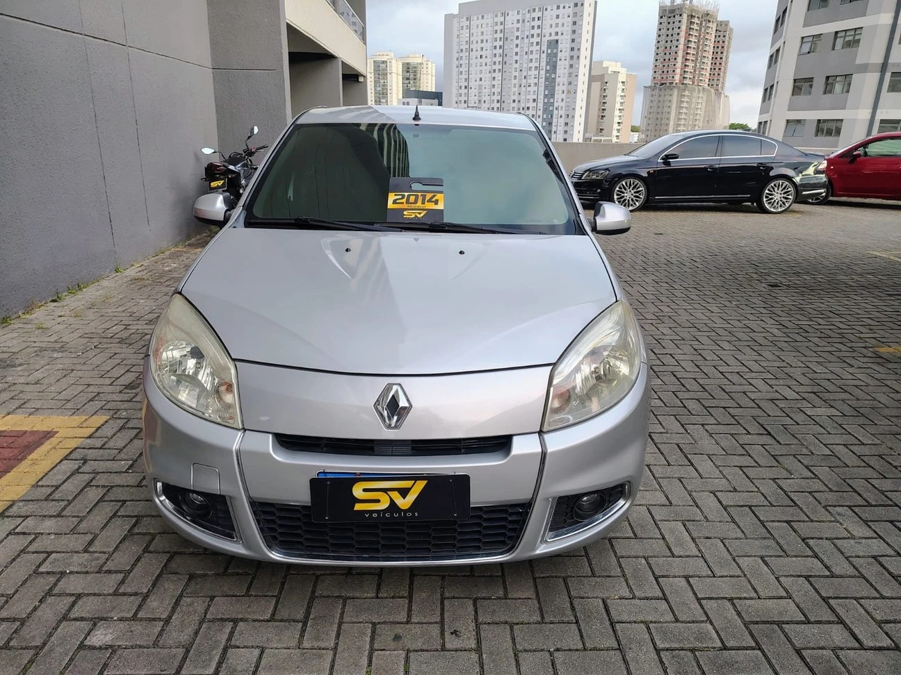 RENAULT SANDERO