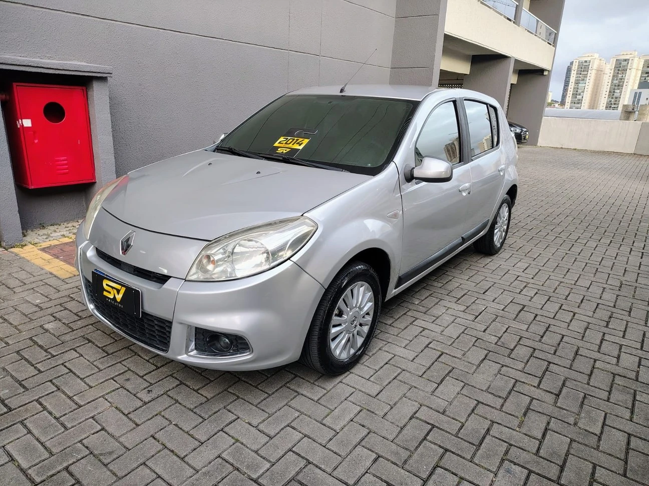 RENAULT SANDERO
