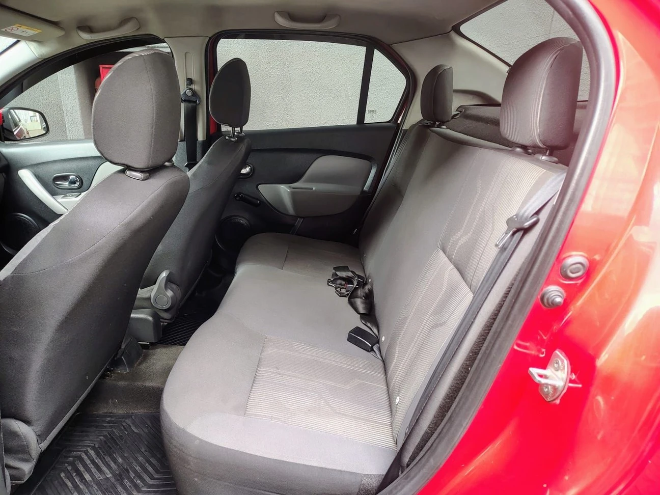 RENAULT LOGAN