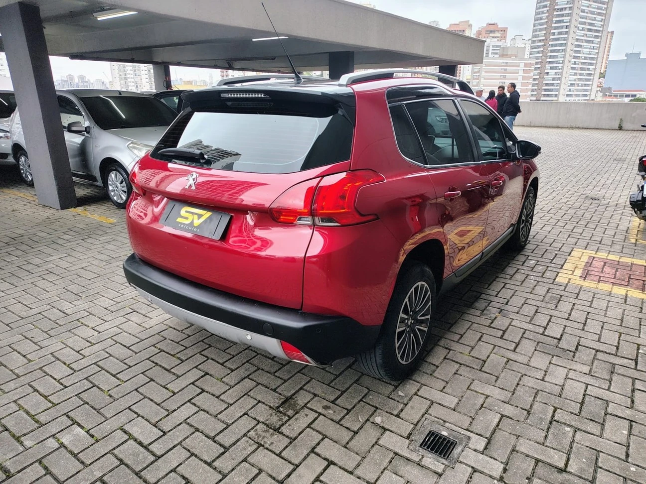 PEUGEOT 2008