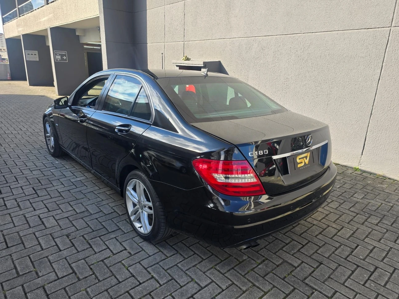 MERCEDES-BENZ C 180