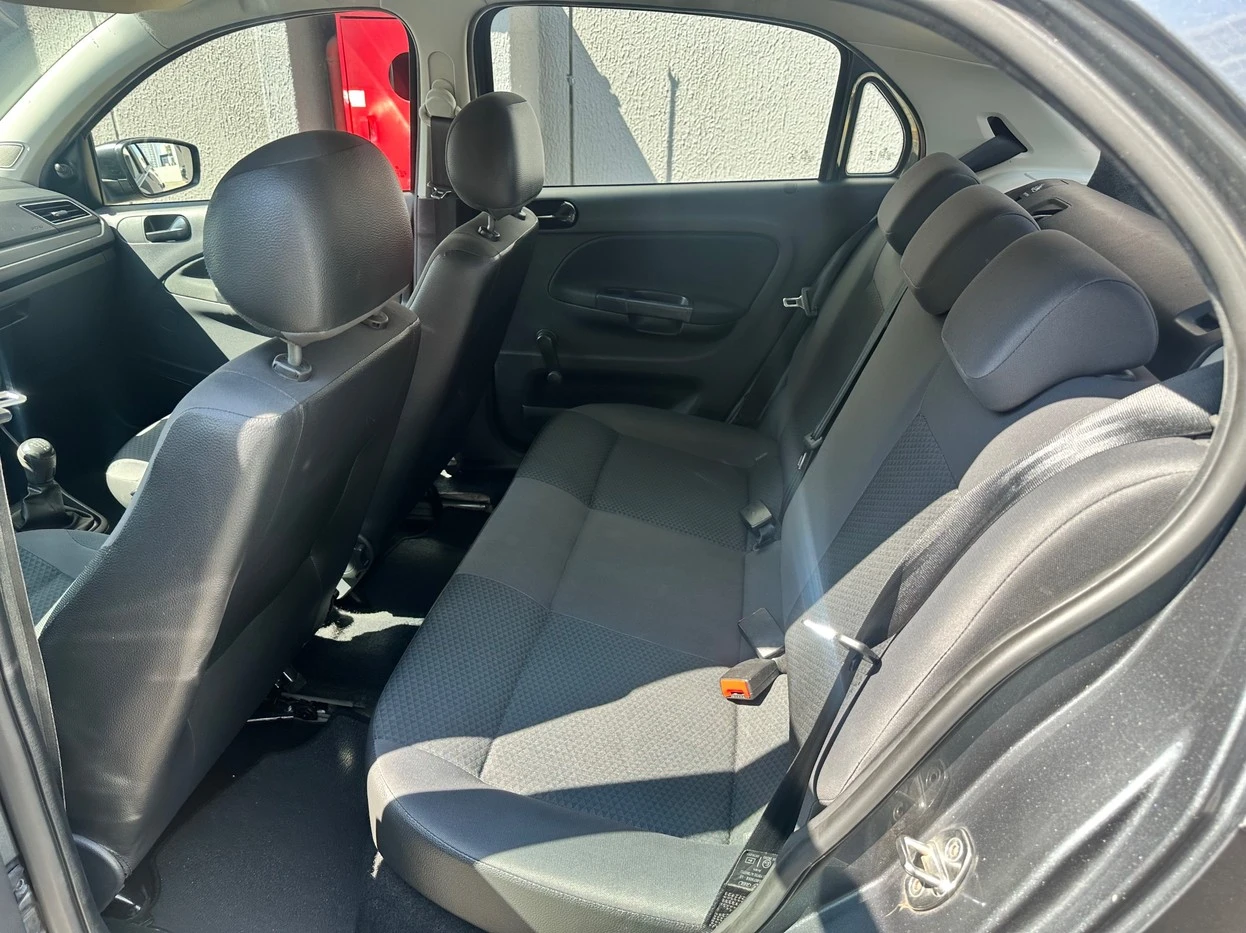 VOLKSWAGEN GOL