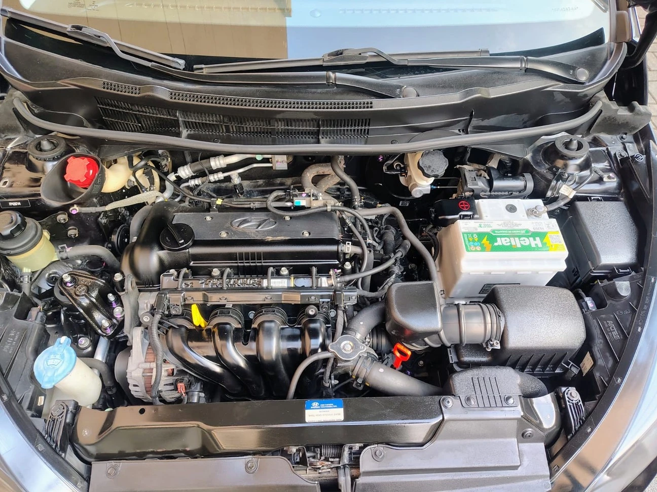 HYUNDAI HB20