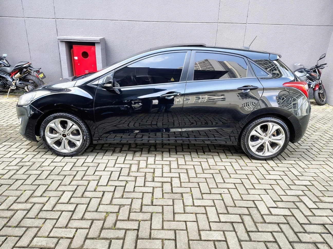 HYUNDAI I30
