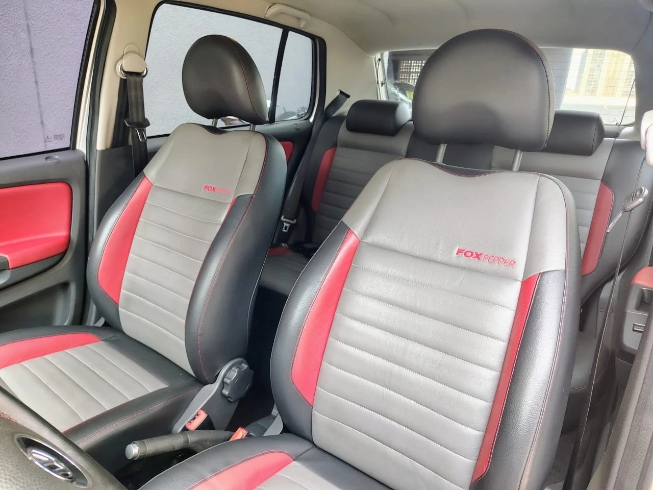 VOLKSWAGEN FOX