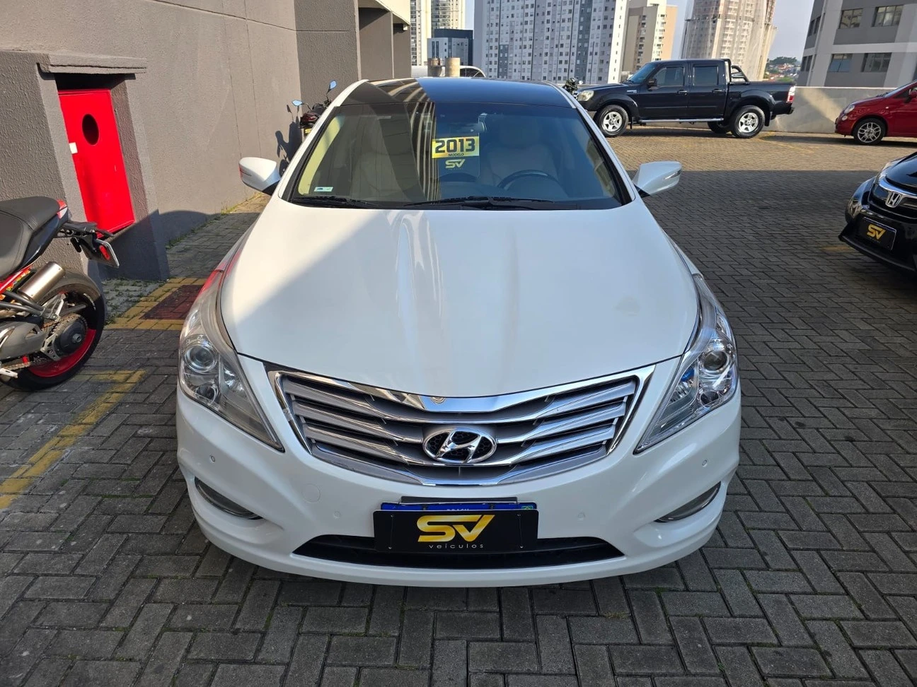HYUNDAI AZERA